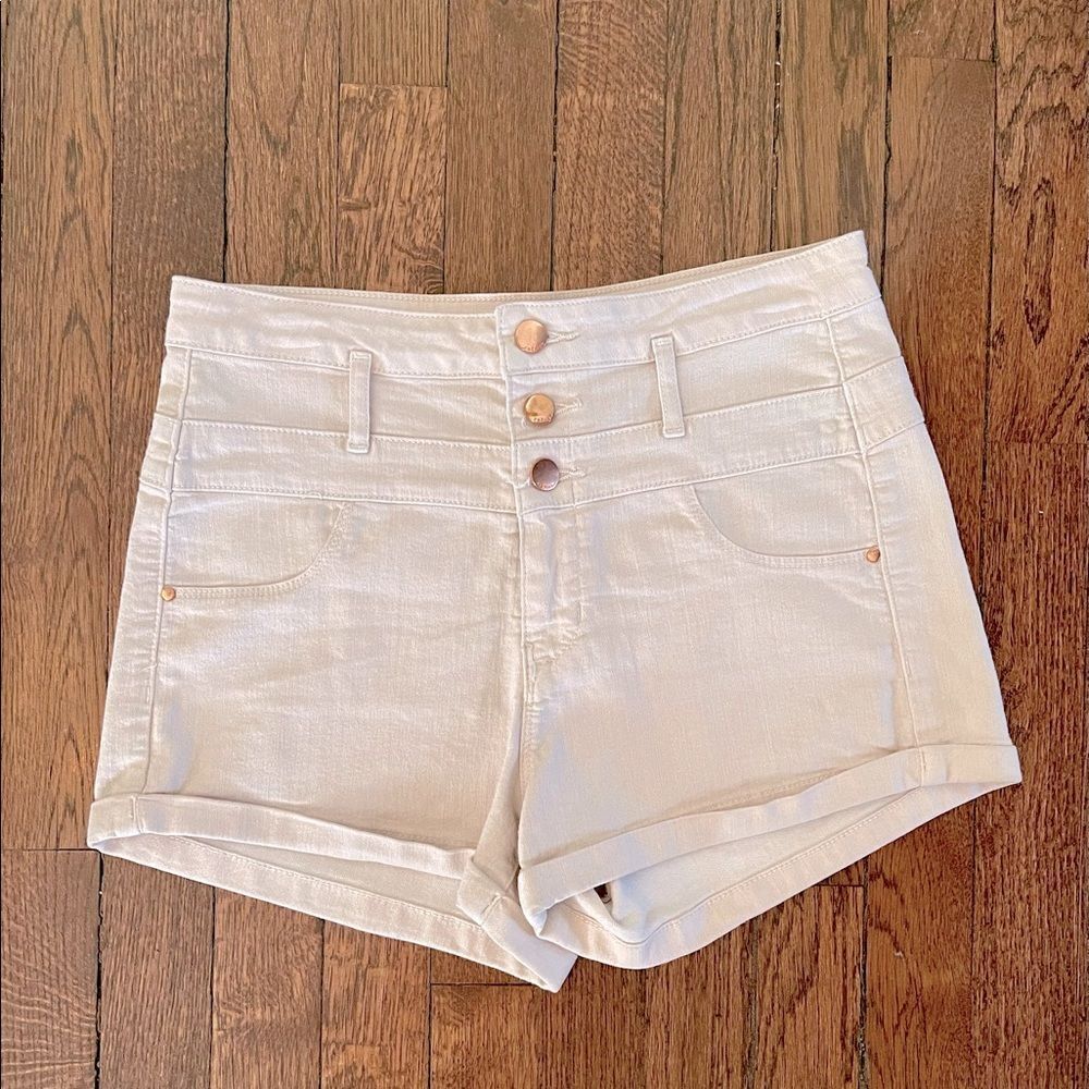 Refuge Sz 8 (in TAN) Stretch Cotton 3 Button Cuffed Shorts LN!